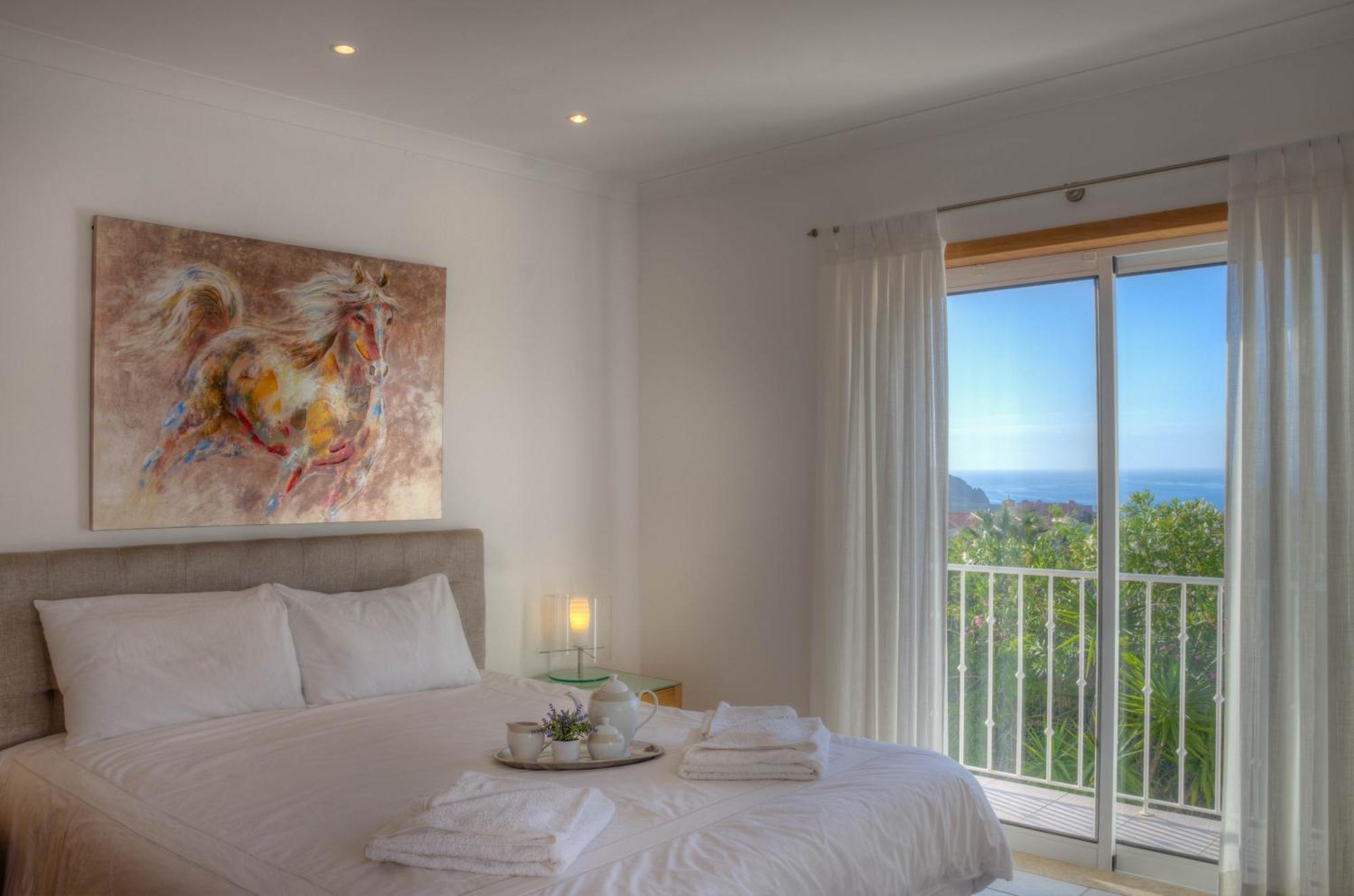 Villa Montanha, Luxury Coastal Villa, With Swimming Pool, Loungers And Alfresco Dining, 10 Min Walk To The Beautiful Praia Da Luz Beach, Shops, Bars And Restaurants! Buitenkant foto